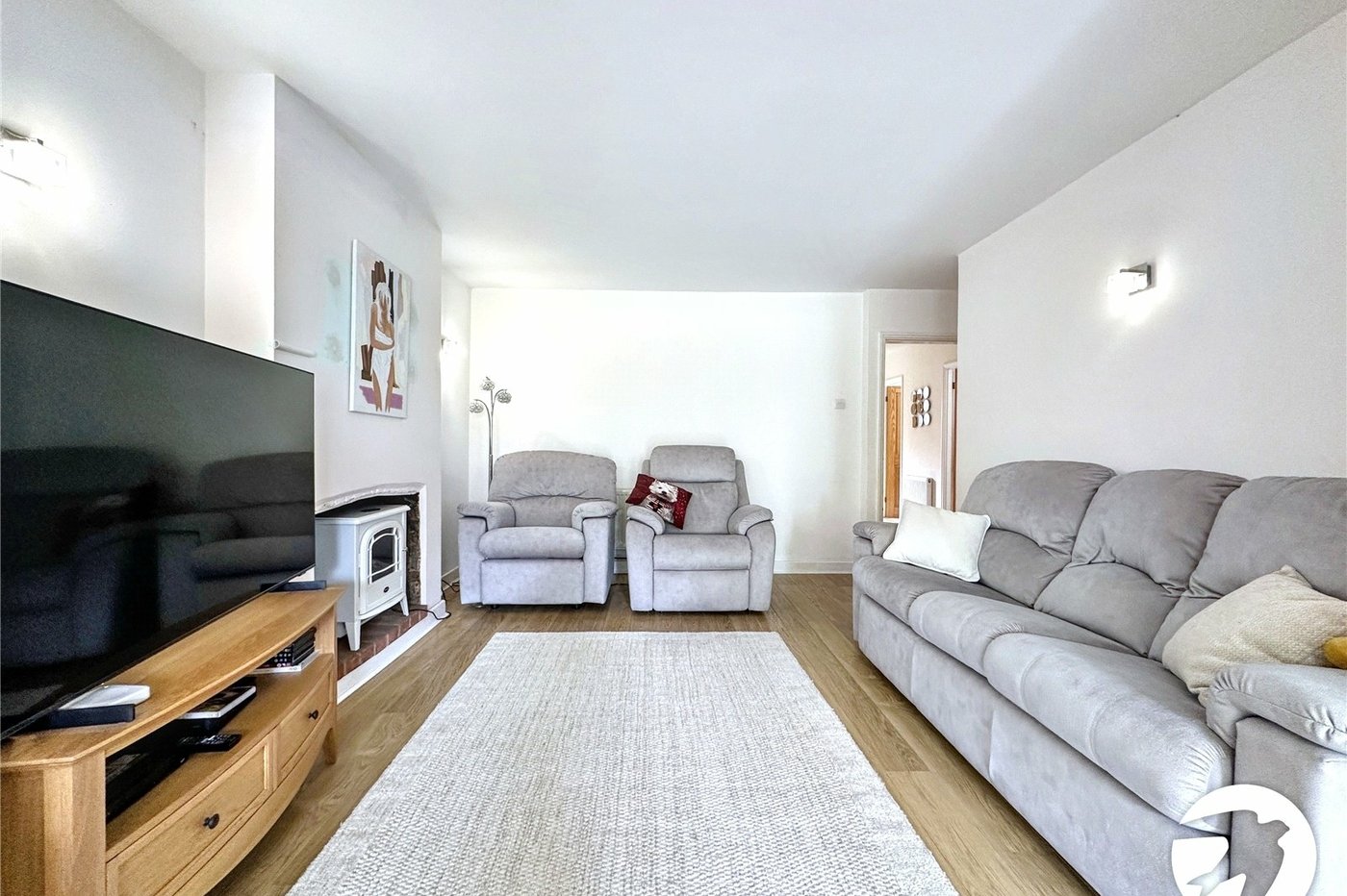 3 bedroom bungalow for sale in Rochester | Robinson Michael & Jackson