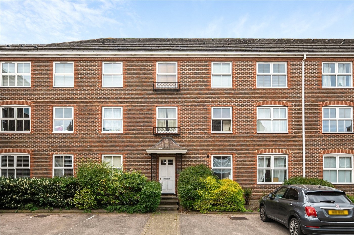 1 bedroom property for sale in London | Robinson Jackson