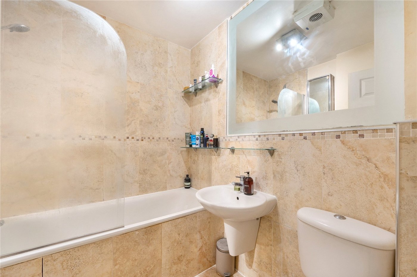 1 bedroom property for sale in London | Robinson Jackson