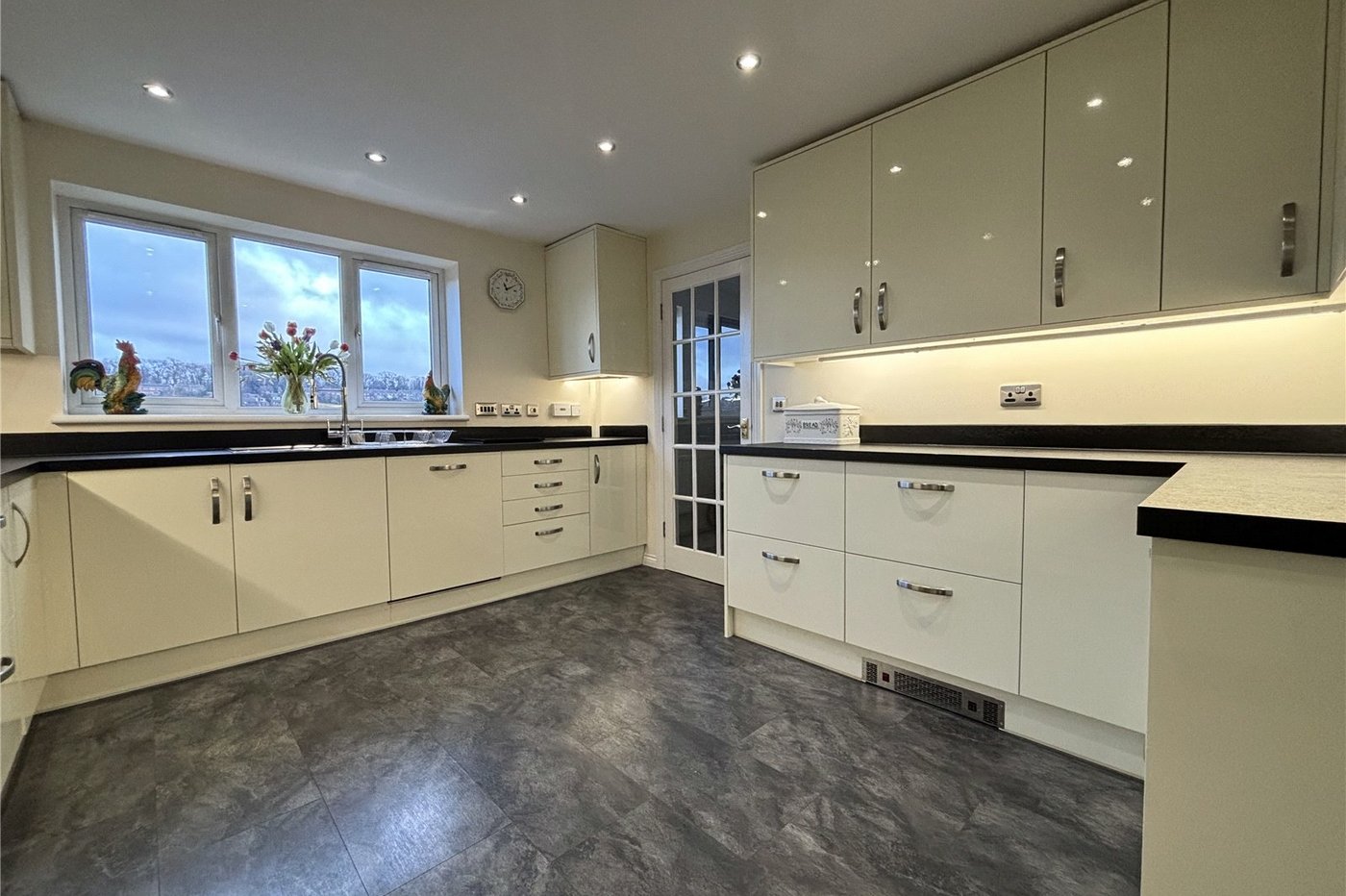 4 bedroom house for sale in Walderslade | Robinson Michael & Jackson