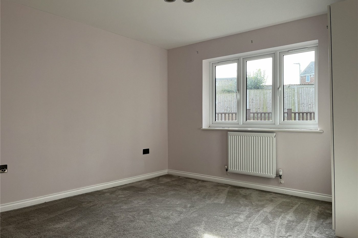 6 bedroom house for sale in Walderslade | Robinson Michael & Jackson