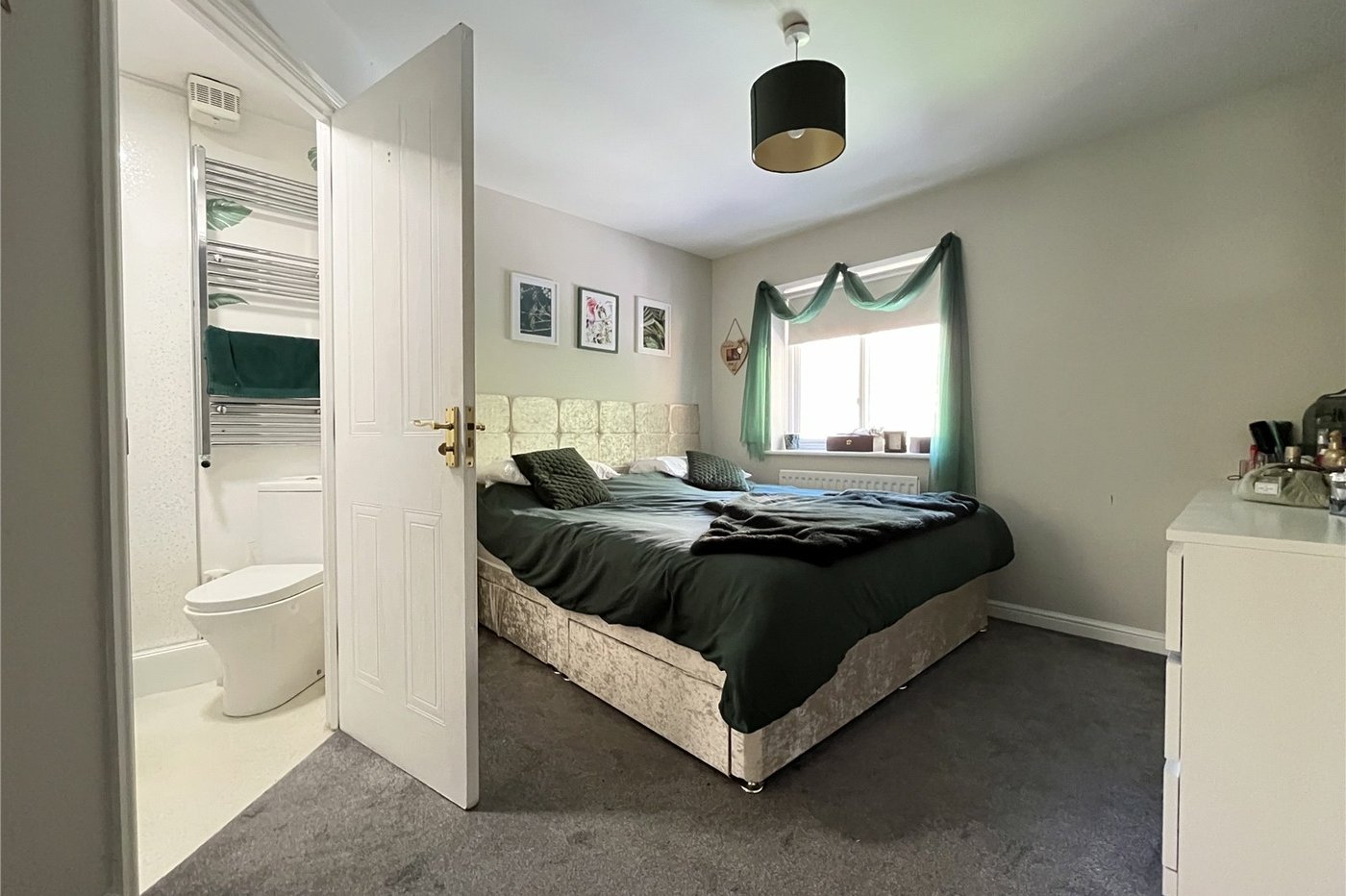 5 bedroom house for sale in Walderslade | Robinson Michael & Jackson