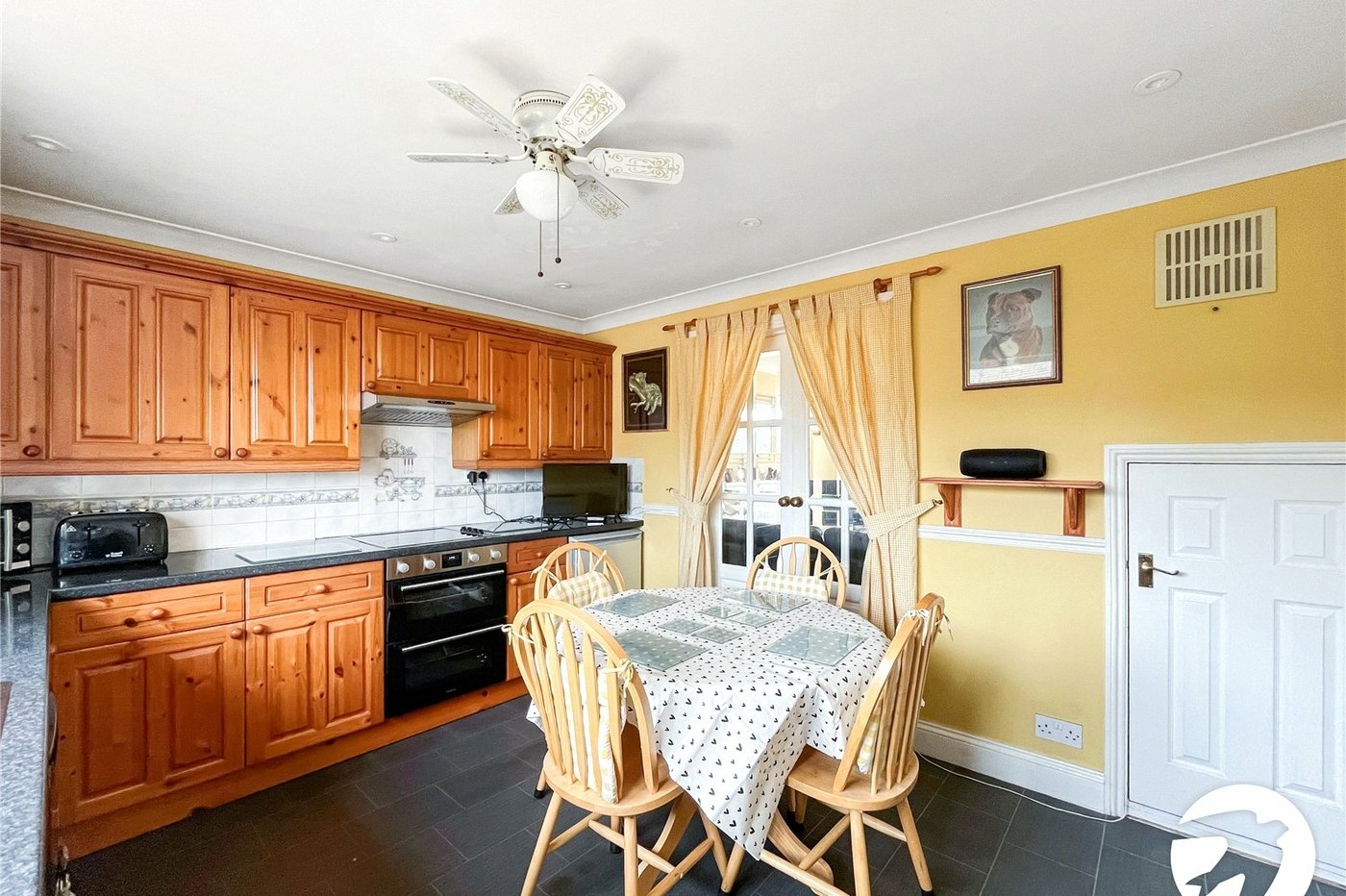 3 bedroom house for sale in Newington | Robinson Michael & Jackson