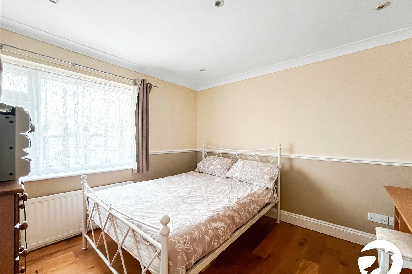 3 bedroom house for sale in Newington | Robinson Michael & Jackson