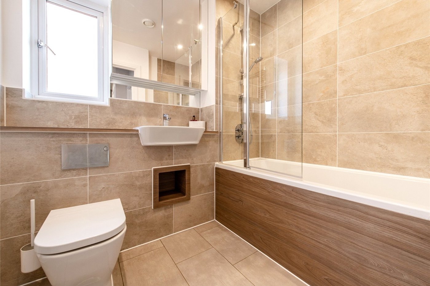 3 bedroom house for sale in Langley | Robinson Michael & Jackson