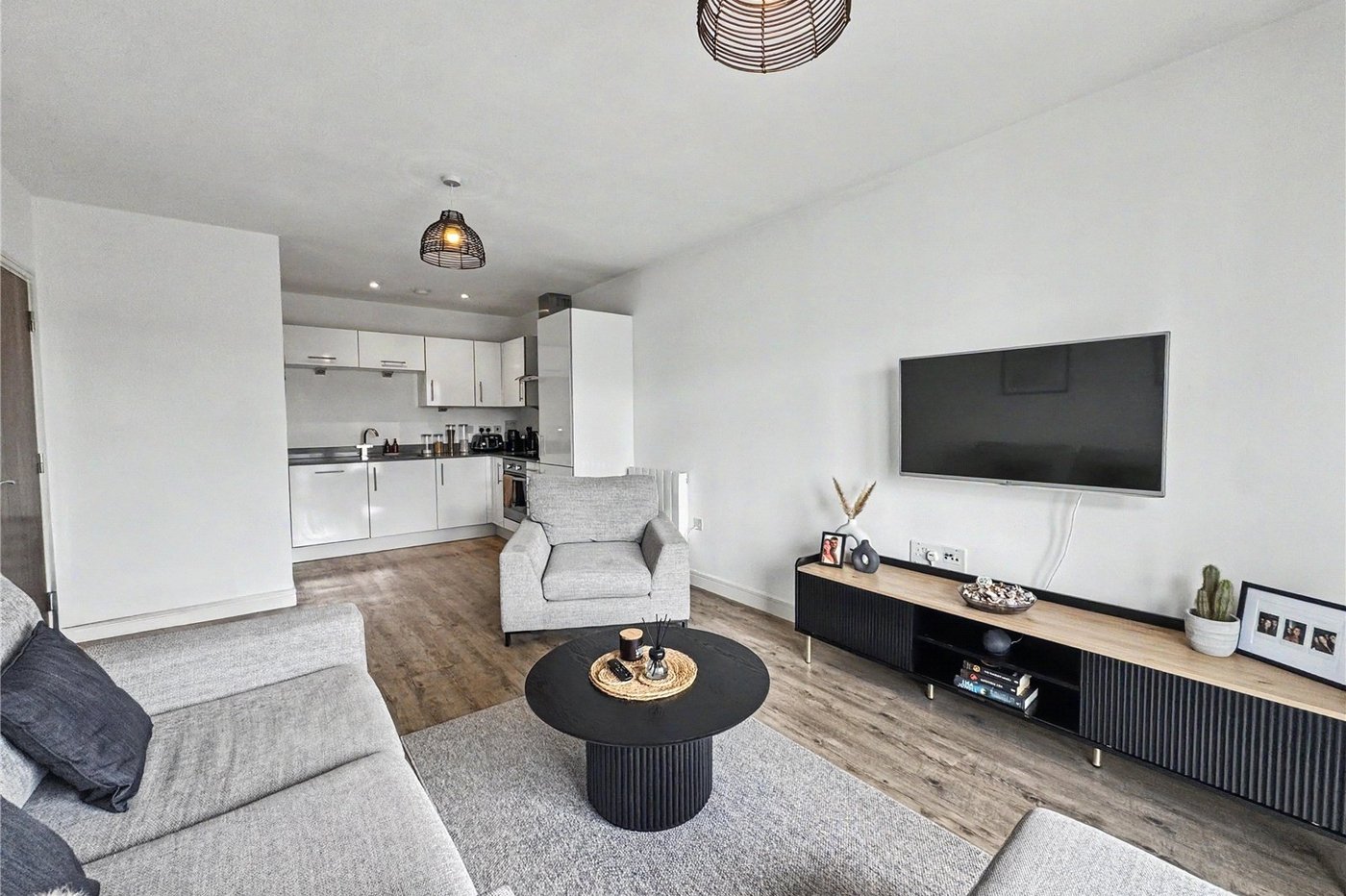 1 bedroom property for sale in Gillingham | Robinson Michael & Jackson