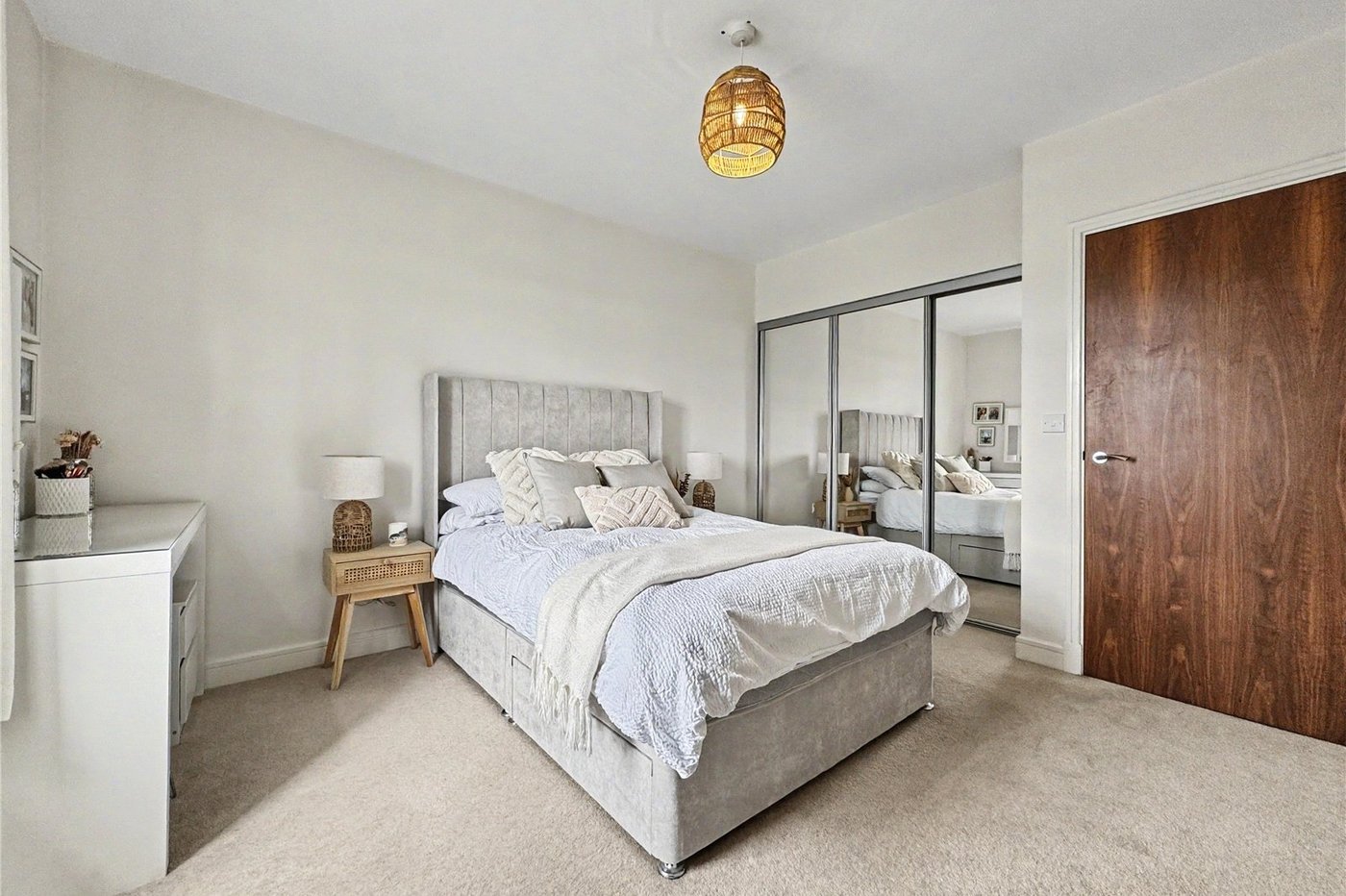 1 bedroom property for sale in Gillingham | Robinson Michael & Jackson