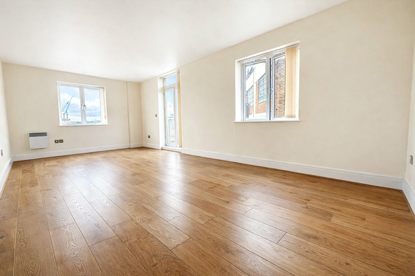 2 bedroom property for sale in London | Robinson Jackson
