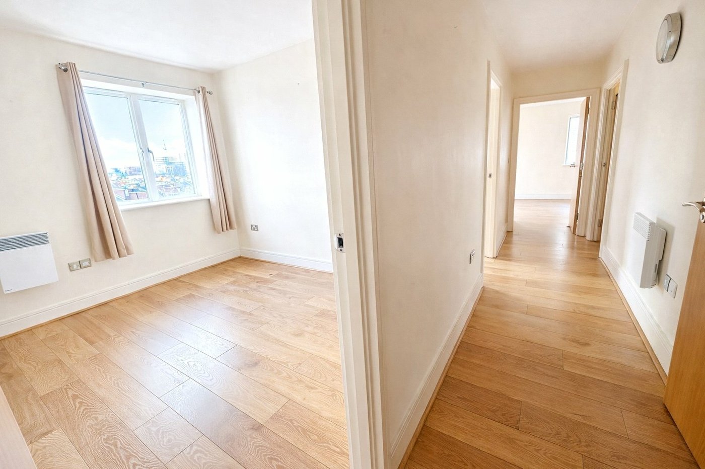 2 bedroom property for sale in London | Robinson Jackson
