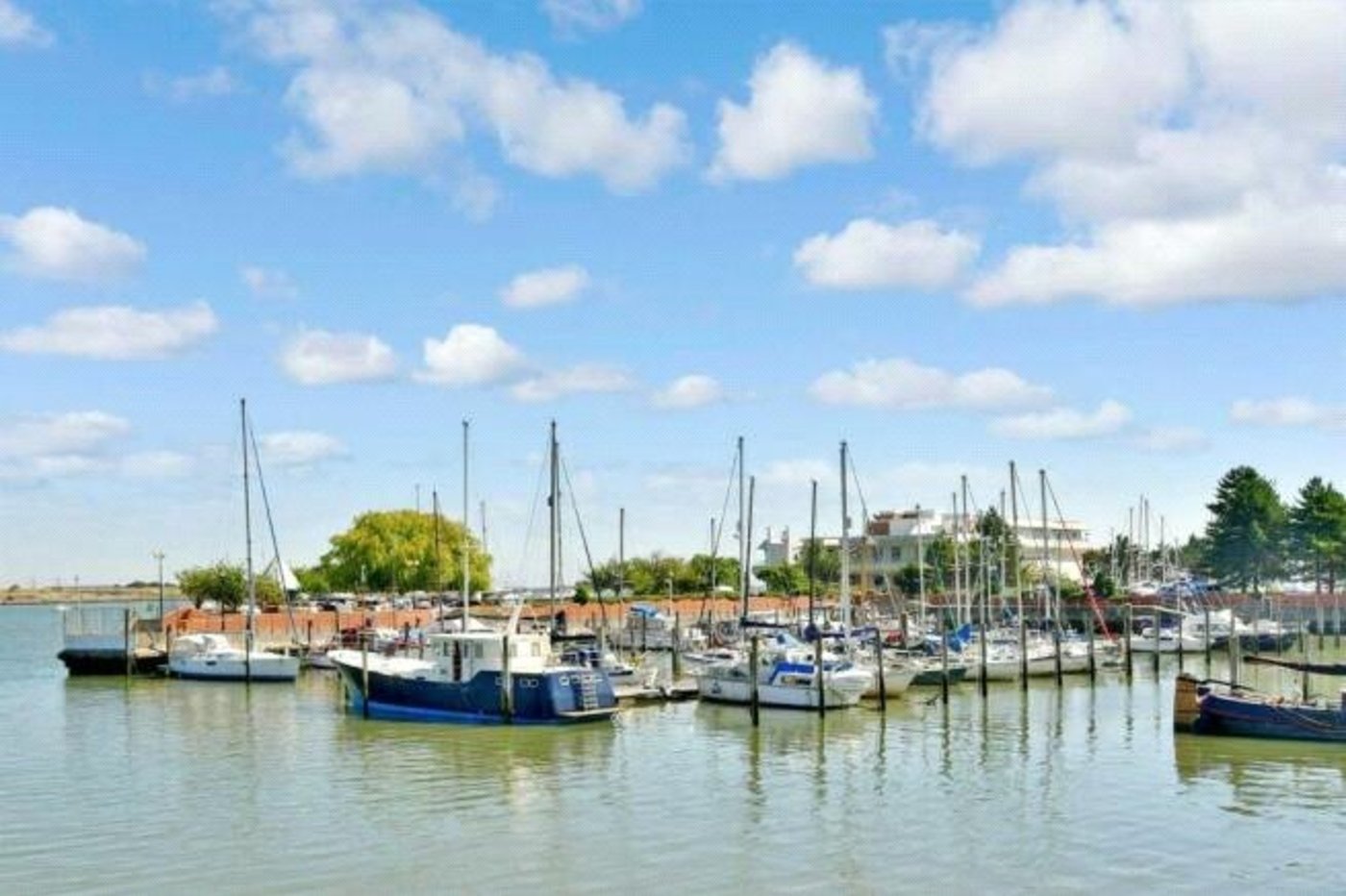 2 bedroom property for sale in Gillingham | Robinson Michael & Jackson