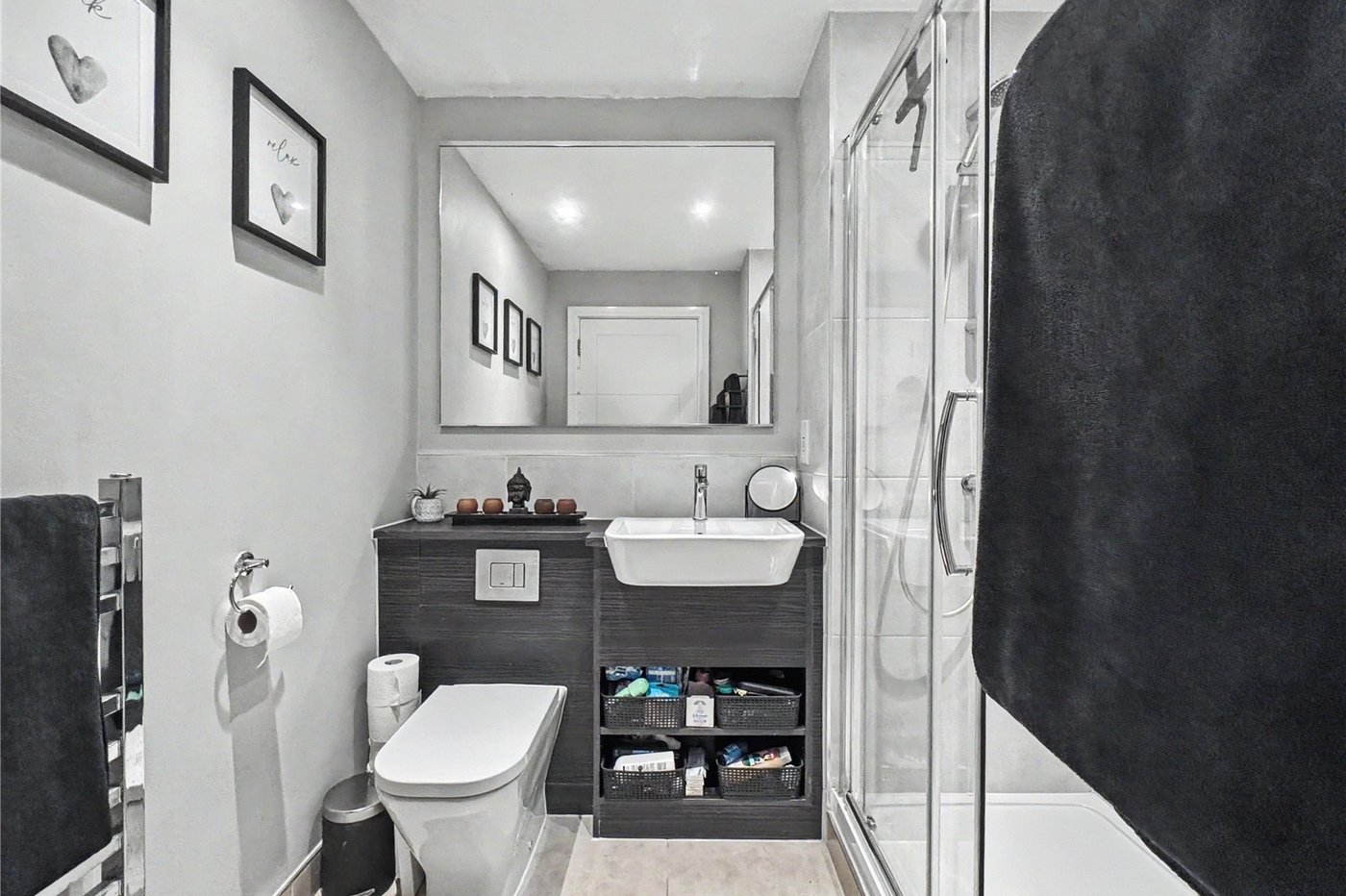 2 bedroom property for sale in Gillingham | Robinson Michael & Jackson