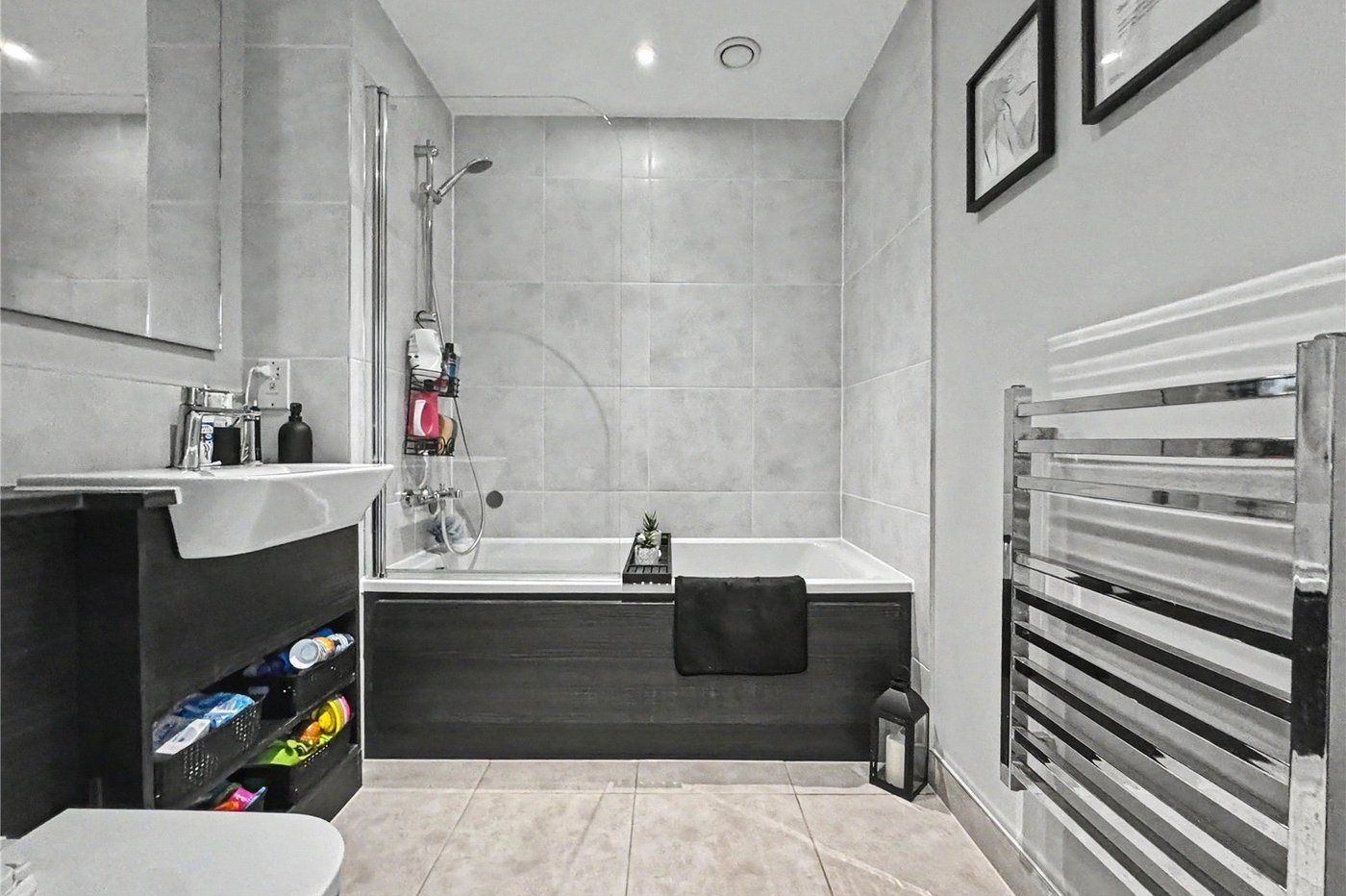 2 bedroom property for sale in Gillingham | Robinson Michael & Jackson