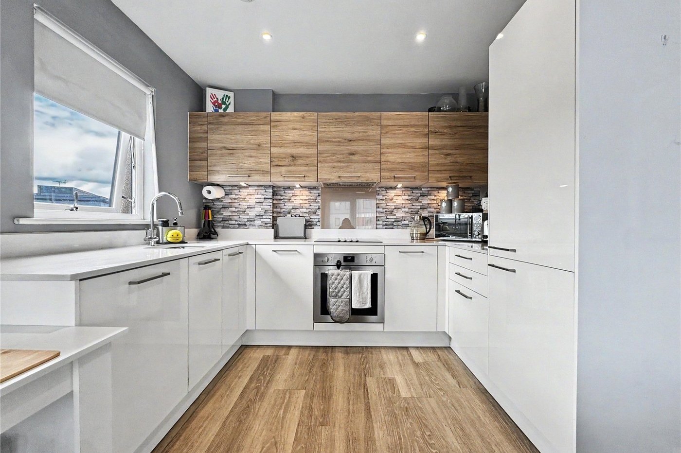 2 bedroom property for sale in Gillingham | Robinson Michael & Jackson