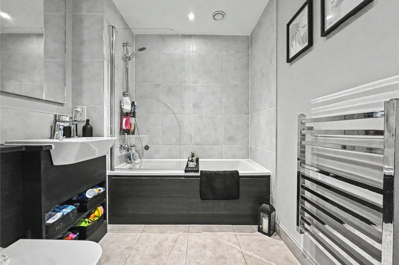 2 bedroom property for sale in Gillingham | Robinson Michael & Jackson