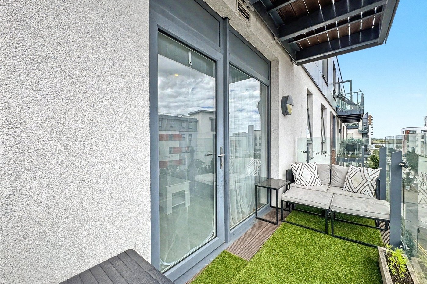 2 bedroom property for sale in Gillingham | Robinson Michael & Jackson