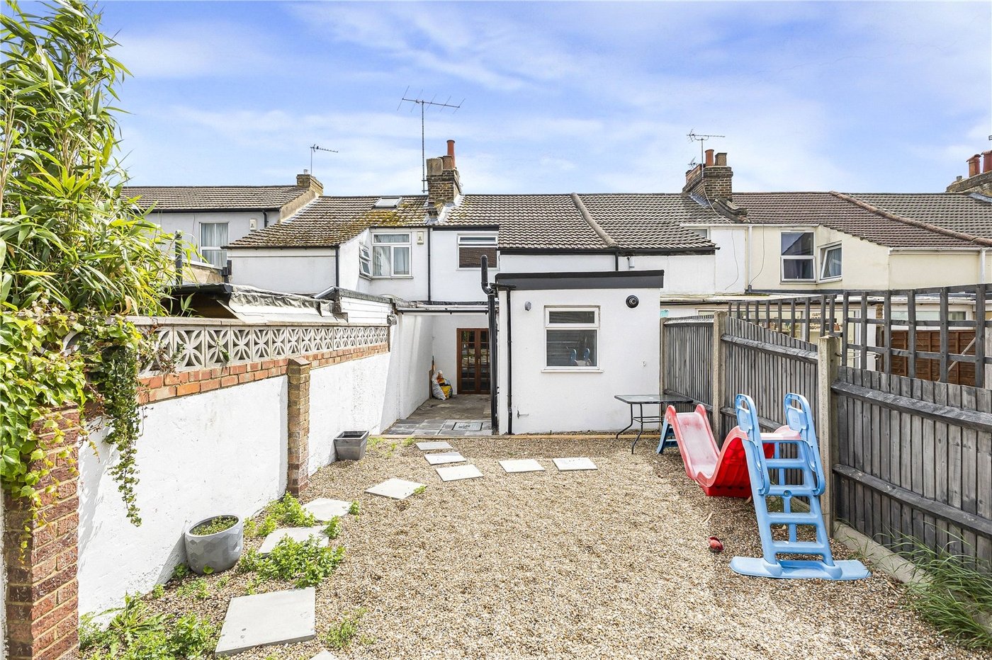 3 bedroom house for sale in Gravesend | Robinson Michael & Jackson