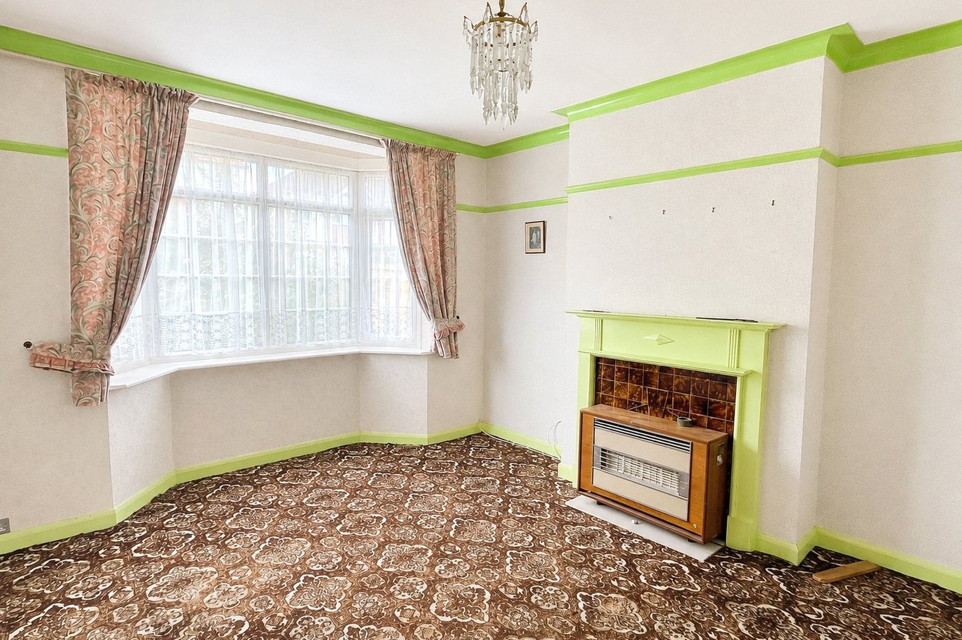 3 bedroom house for sale in London | Robinson Jackson