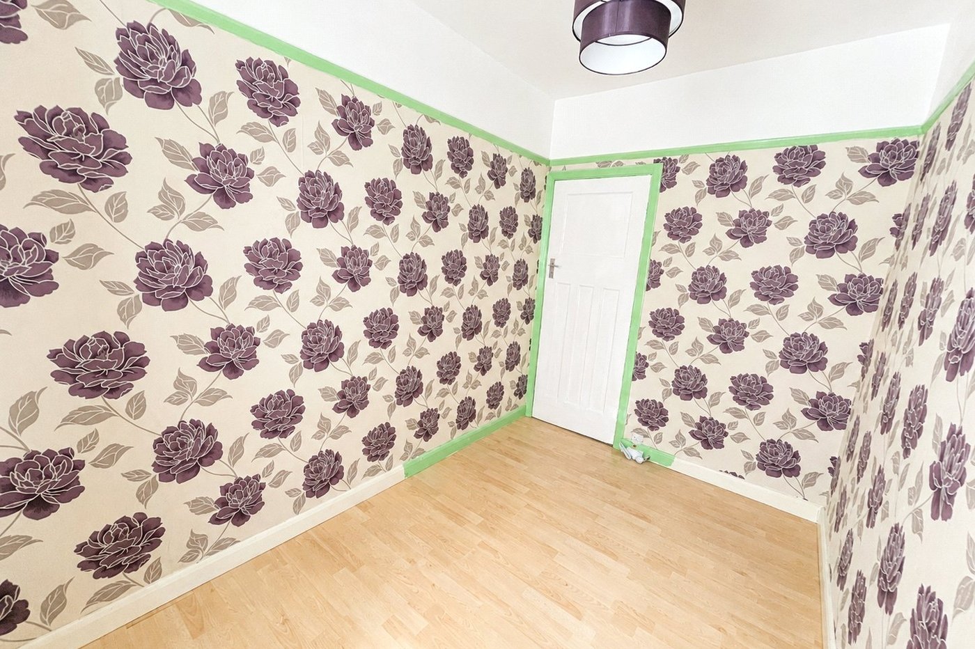 3 bedroom house for sale in London | Robinson Jackson