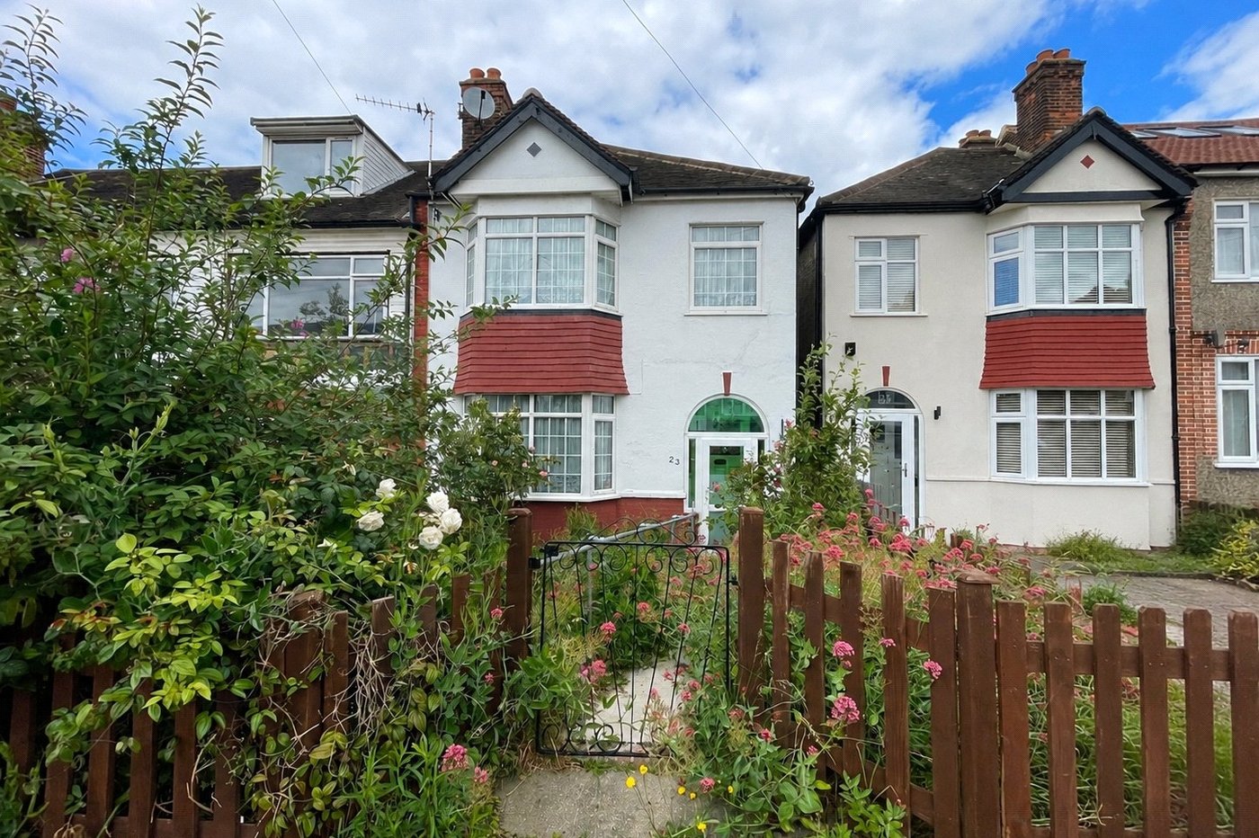 3 bedroom house for sale in London | Robinson Jackson