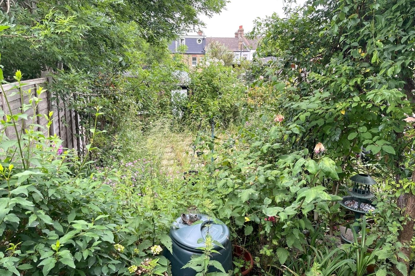 3 bedroom house for sale in London | Robinson Jackson
