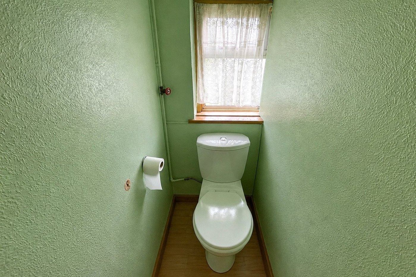 3 bedroom house for sale in London | Robinson Jackson