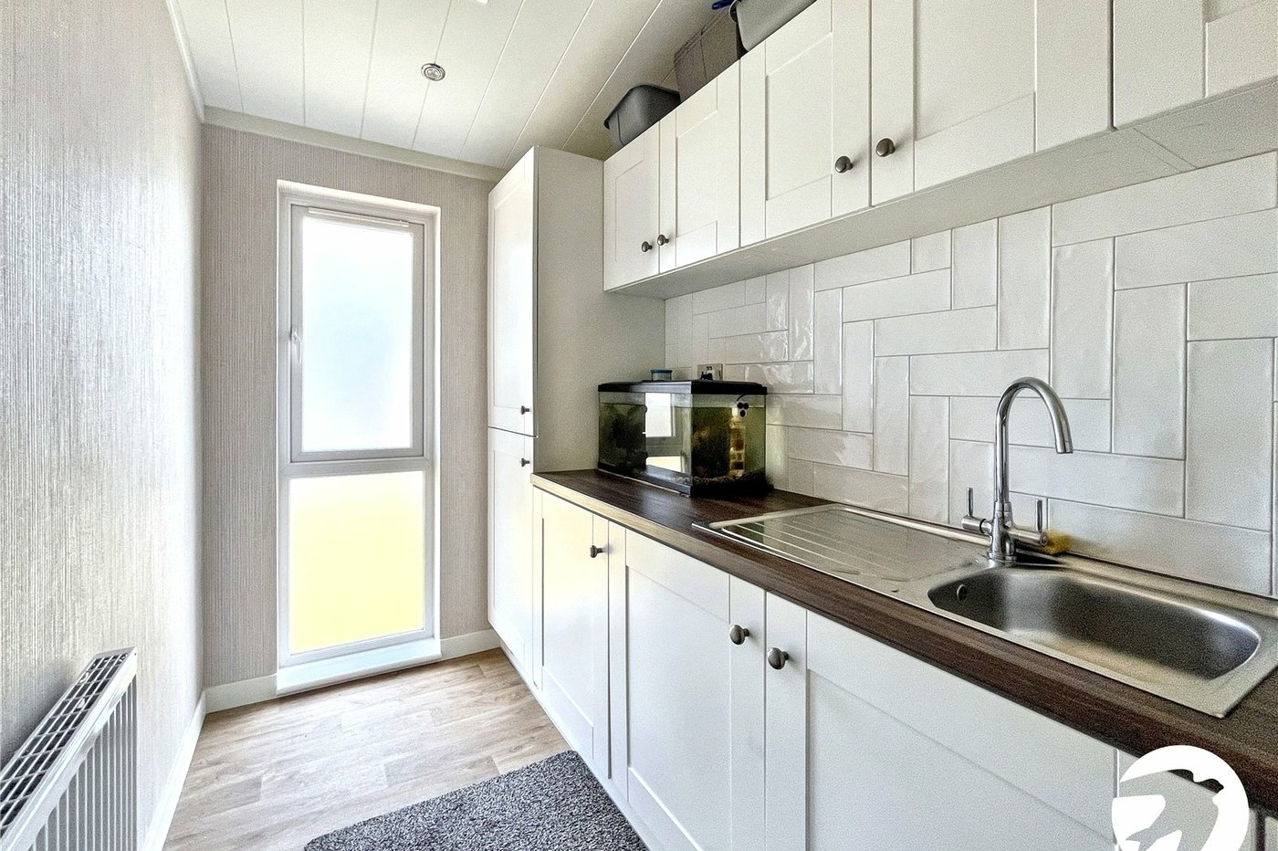 2 bedroom bungalow for sale in Hoo | Robinson Michael & Jackson