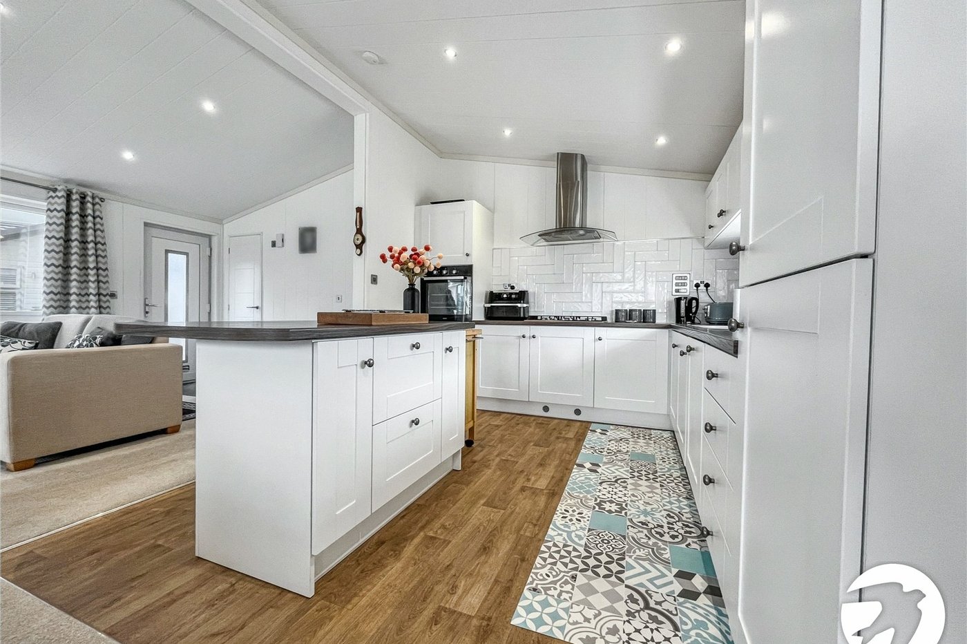 2 bedroom bungalow for sale in Hoo | Robinson Michael & Jackson