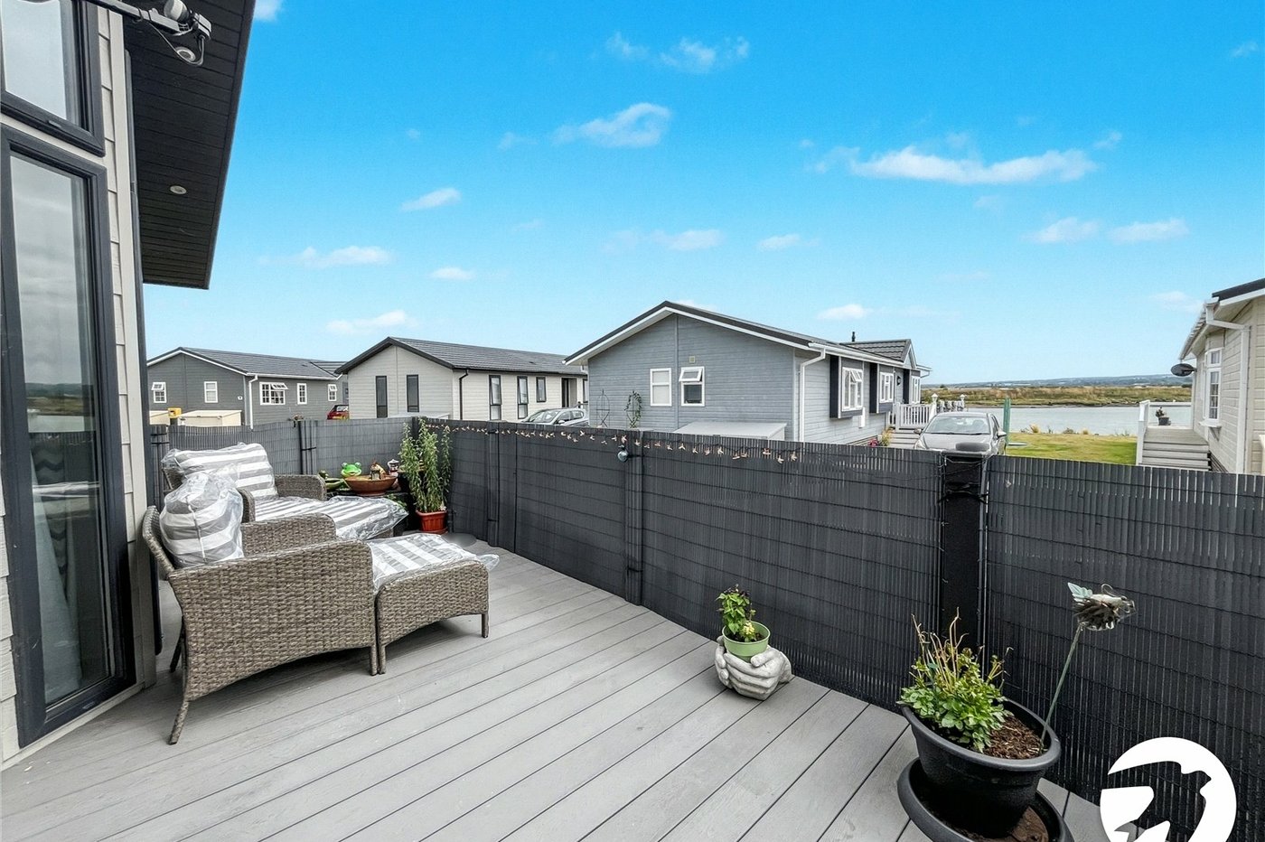 2 bedroom bungalow for sale in Hoo | Robinson Michael & Jackson