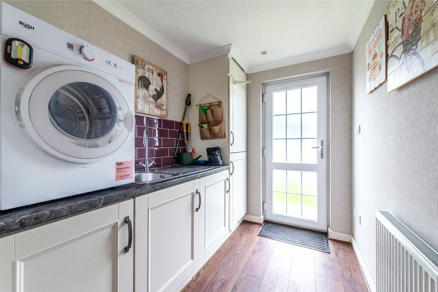 2 bedroom bungalow for sale in Hoo | Robinson Michael & Jackson