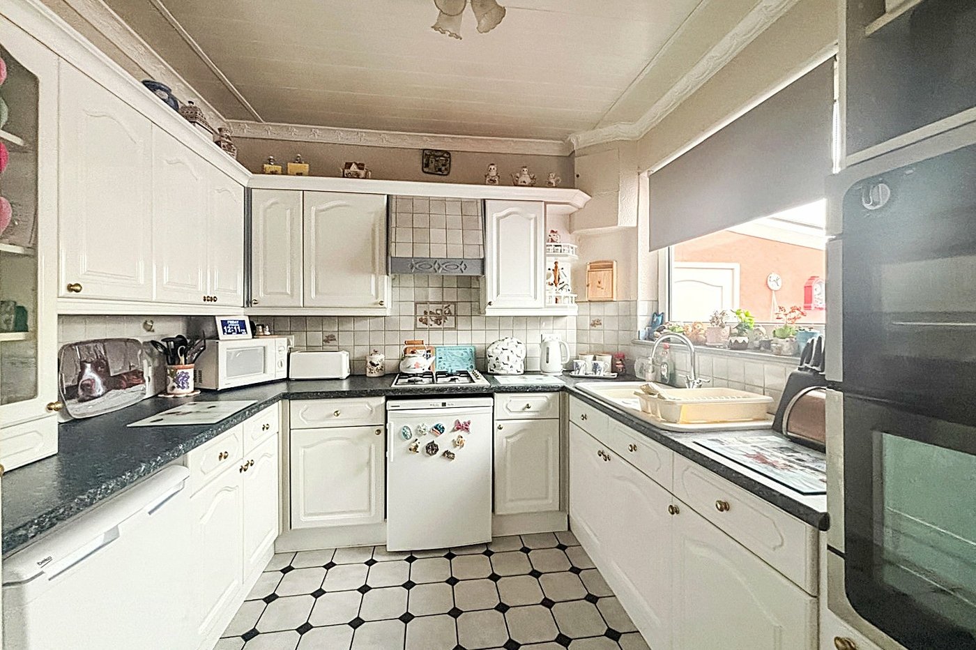 3 bedroom bungalow for sale in Bexley | Robinson Jackson