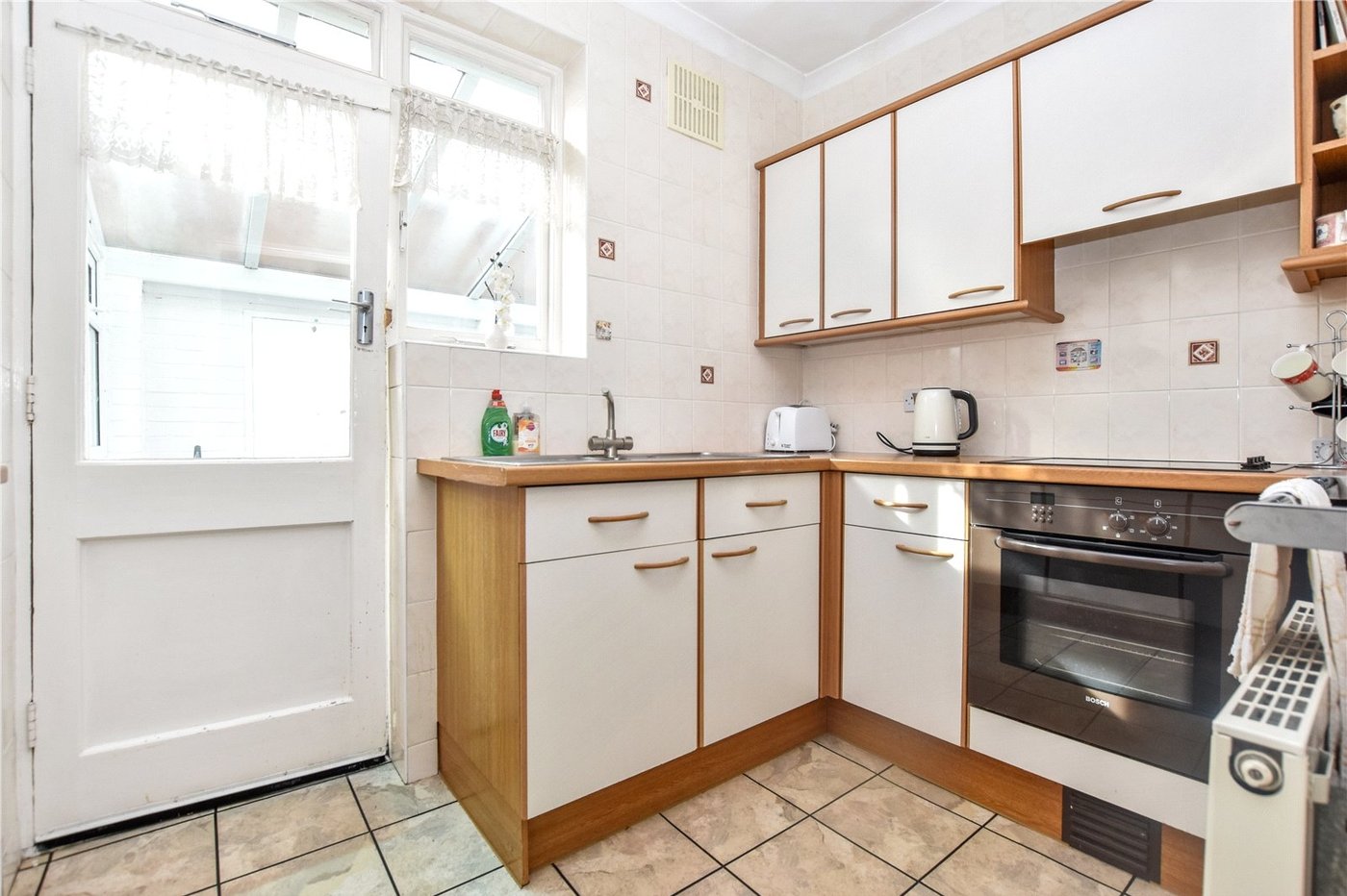 2 bedroom bungalow for sale in Bexleyheath | Robinson Jackson