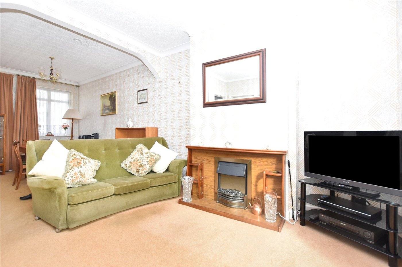 2 bedroom bungalow for sale in Bexleyheath | Robinson Jackson