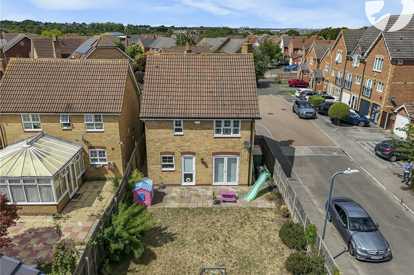 3 bedroom house for sale in Swanscombe | Robinson Jackson