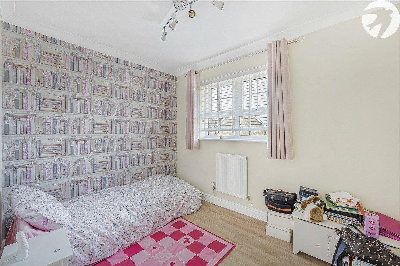 3 bedroom house for sale in Swanscombe | Robinson Jackson