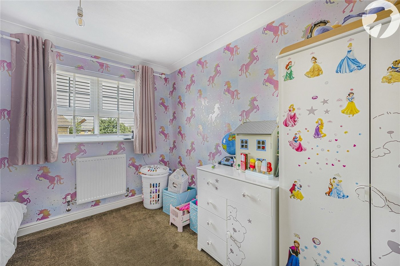 3 bedroom house for sale in Swanscombe | Robinson Jackson