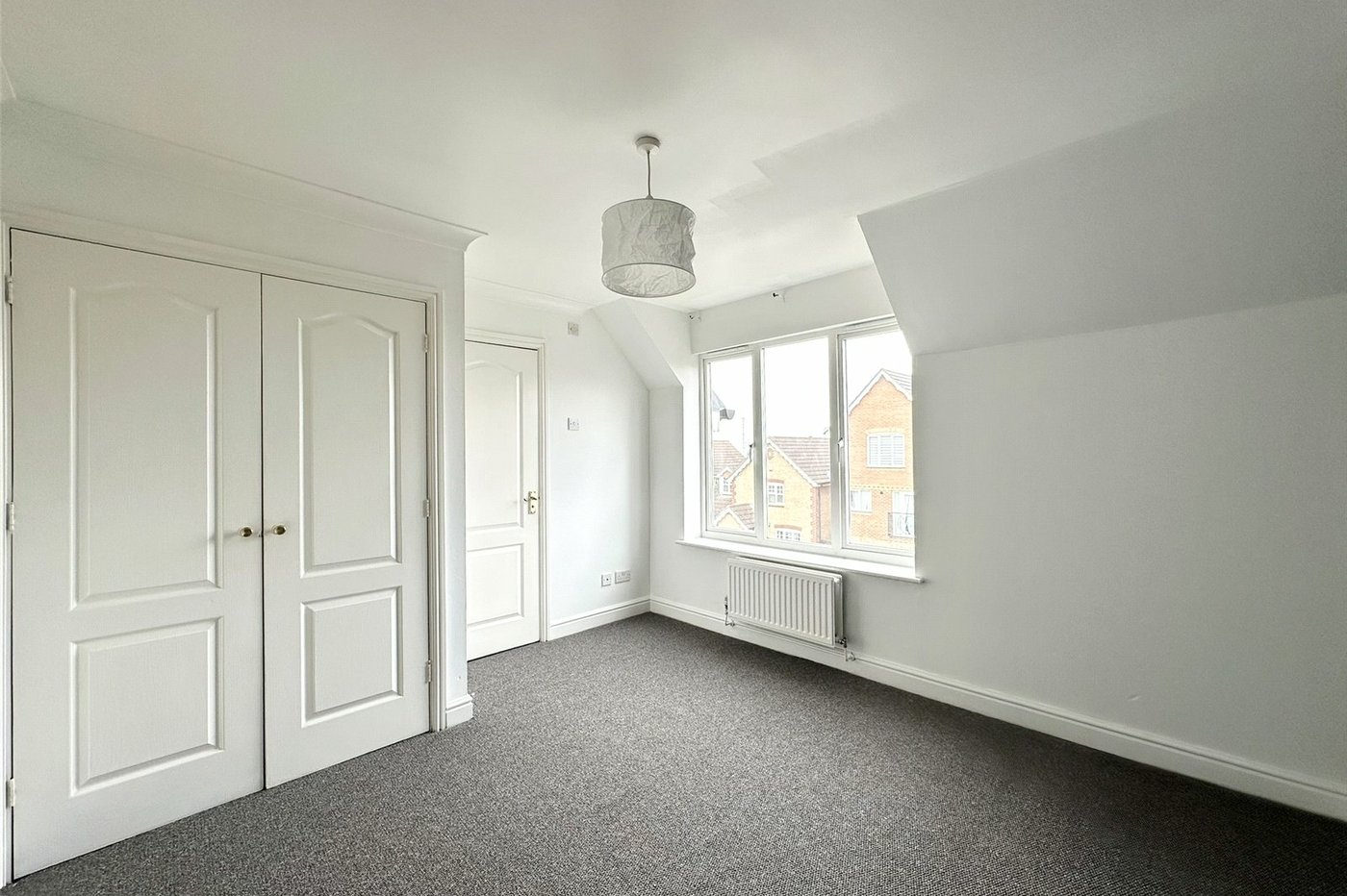 3 bedroom property for sale in Swanscombe | Robinson Jackson