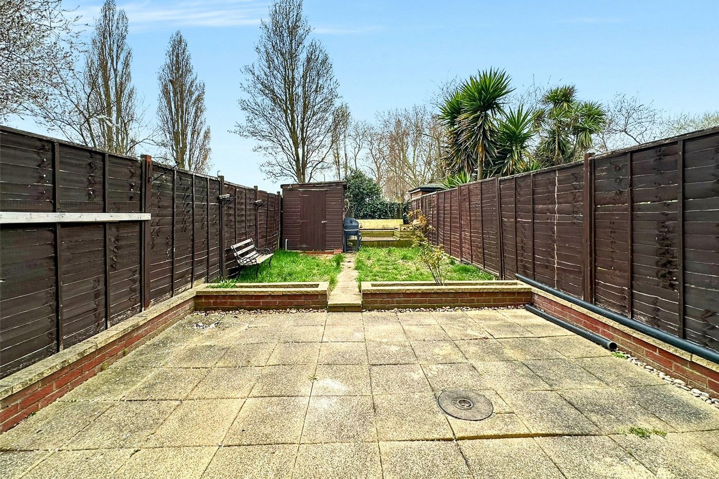 3 bedroom property for sale in Swanscombe | Robinson Jackson