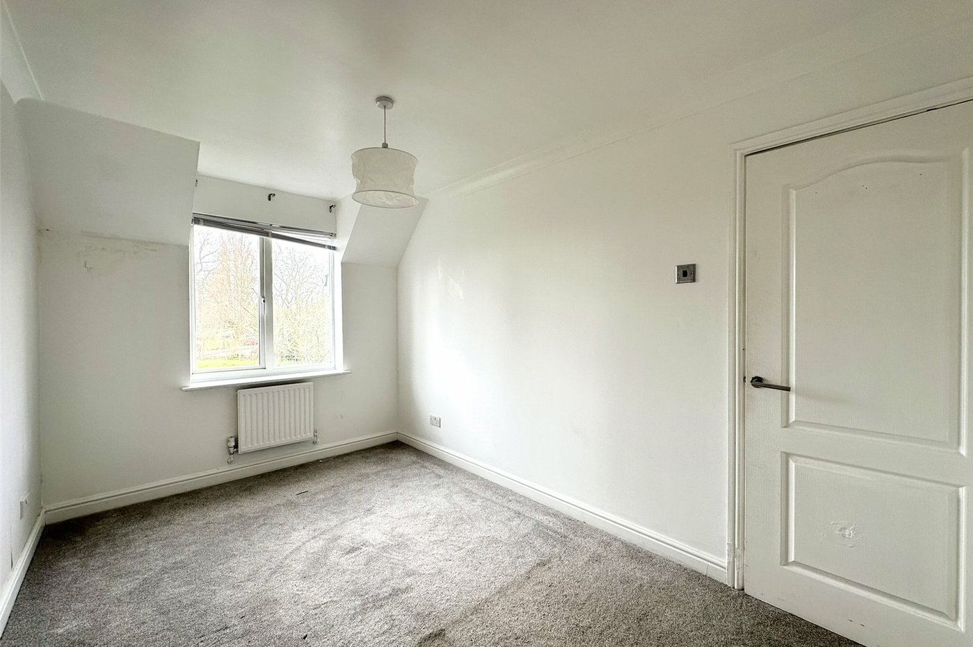 3 bedroom property for sale in Swanscombe | Robinson Jackson