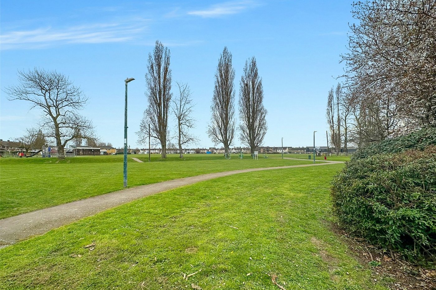 3 bedroom property for sale in Swanscombe | Robinson Jackson