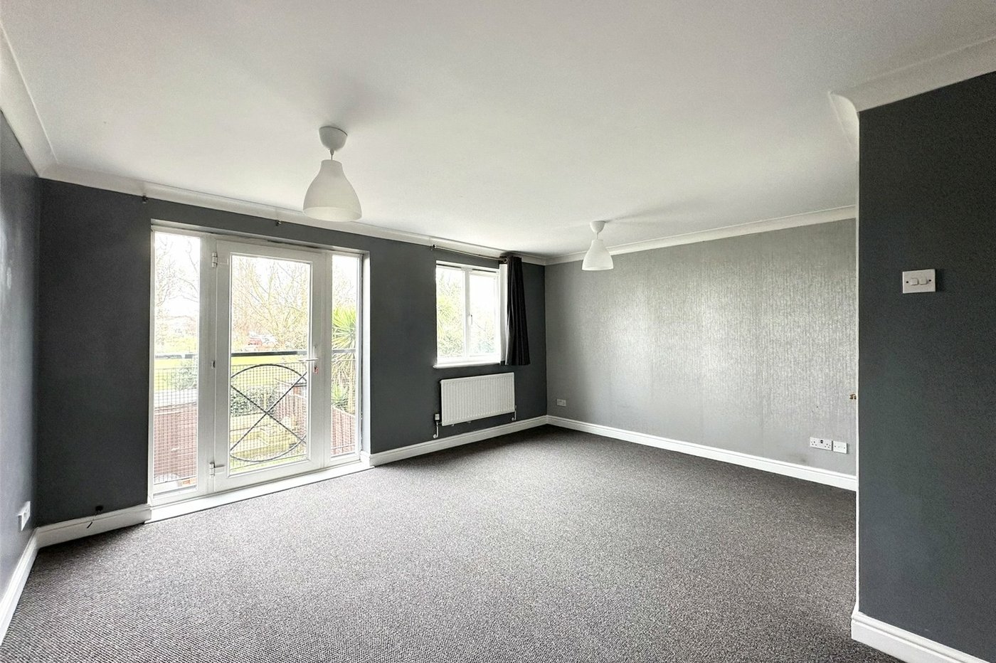 3 bedroom property for sale in Swanscombe | Robinson Jackson