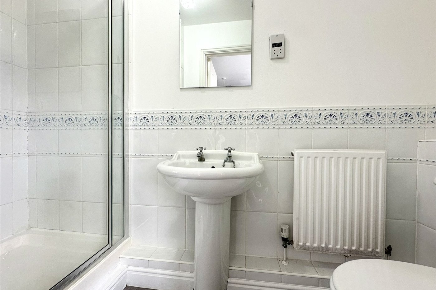 3 bedroom property for sale in Swanscombe | Robinson Jackson