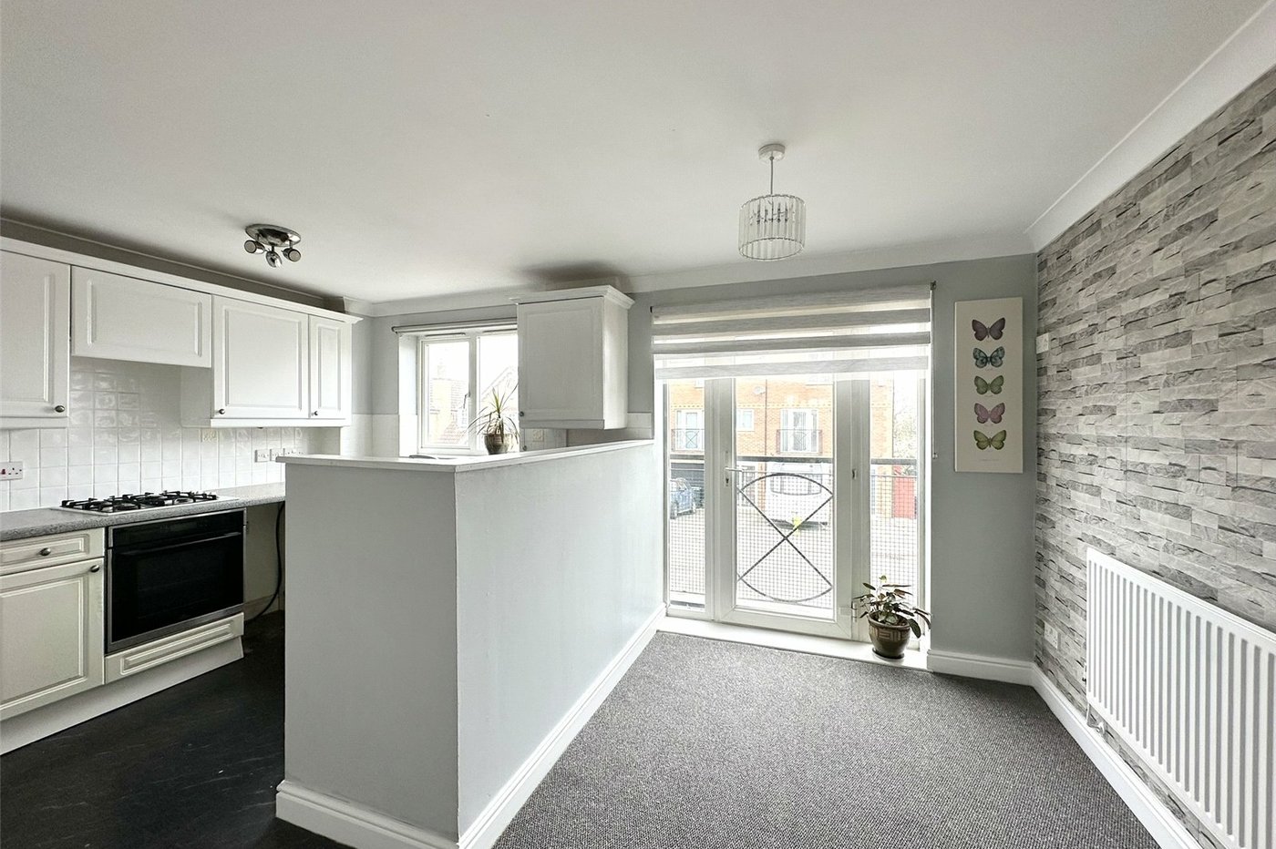 3 bedroom property for sale in Swanscombe | Robinson Jackson