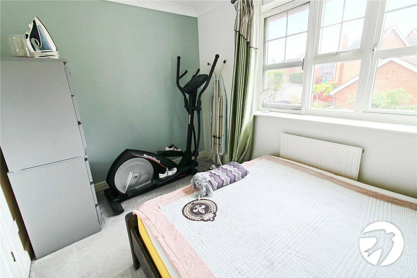 2 bedroom house for sale in Swanscombe | Robinson Jackson