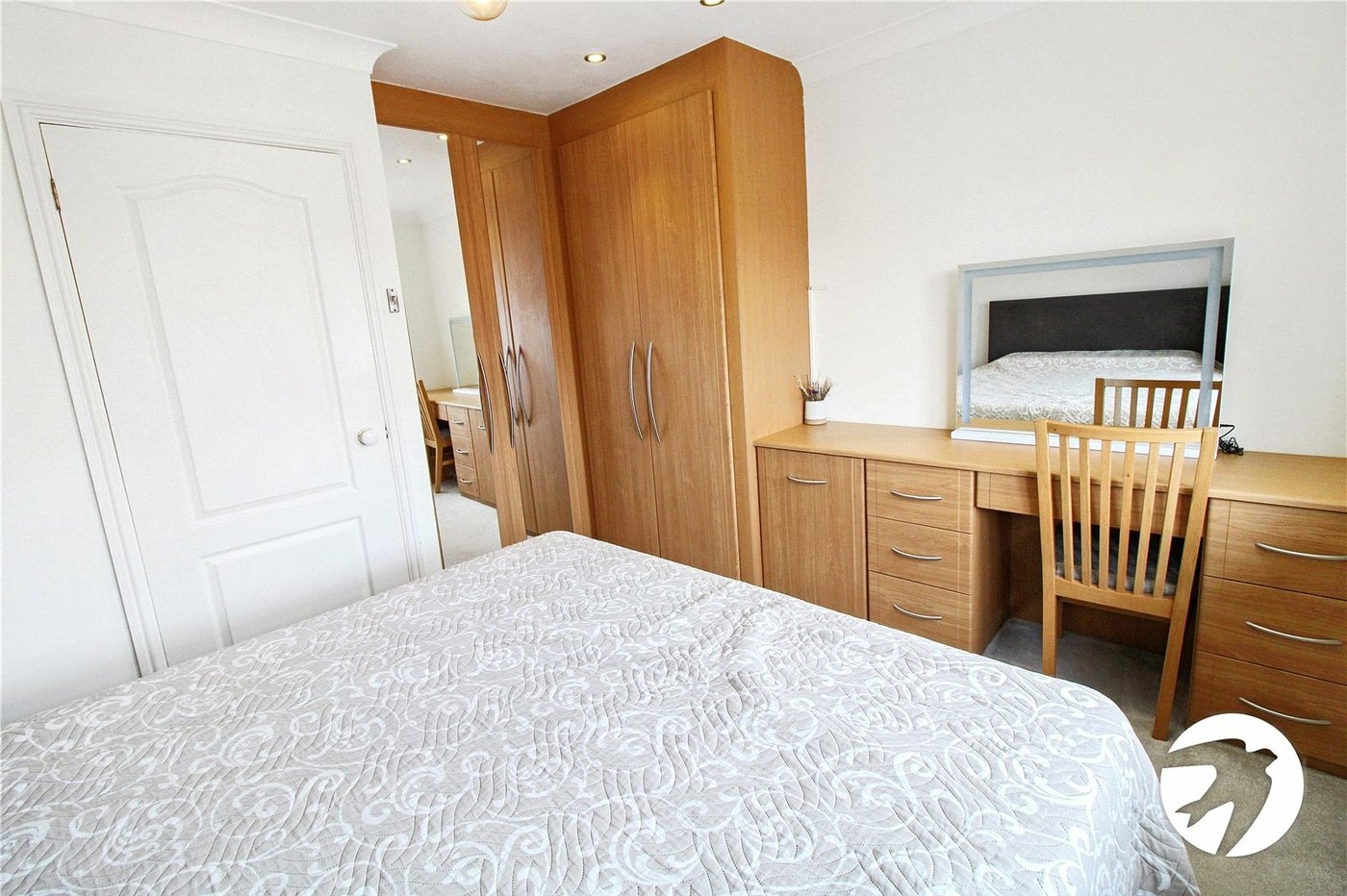 2 bedroom house for sale in Swanscombe | Robinson Jackson