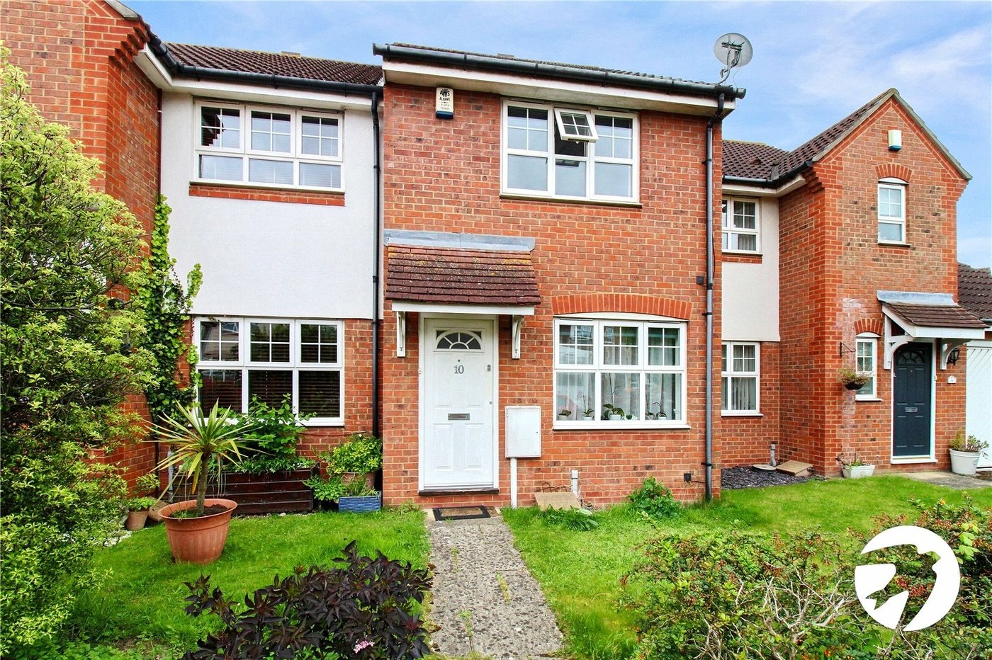 2 bedroom house for sale in Swanscombe | Robinson Jackson