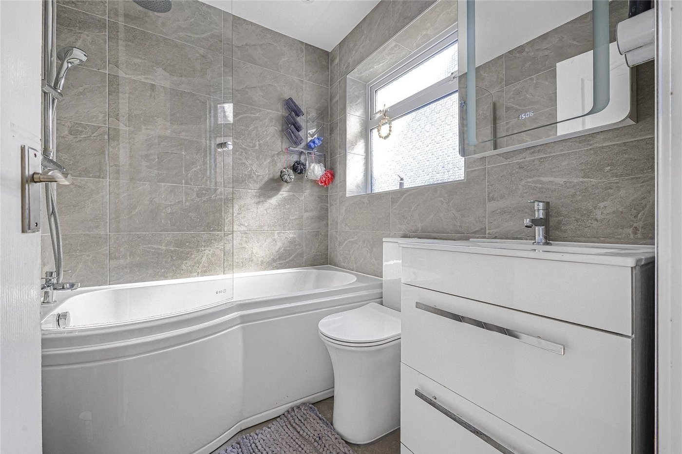 3 bedroom house for sale in Rochester | Robinson Michael & Jackson