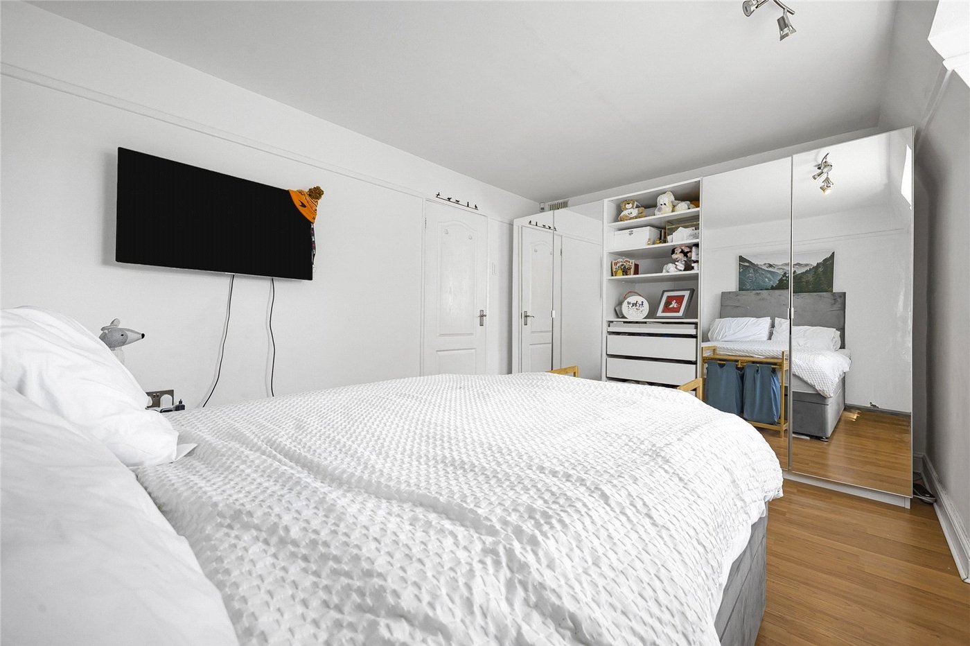3 bedroom house for sale in Rochester | Robinson Michael & Jackson
