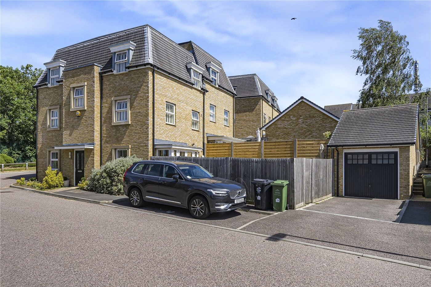 4 bedroom house for sale in Dartford | Robinson Jackson