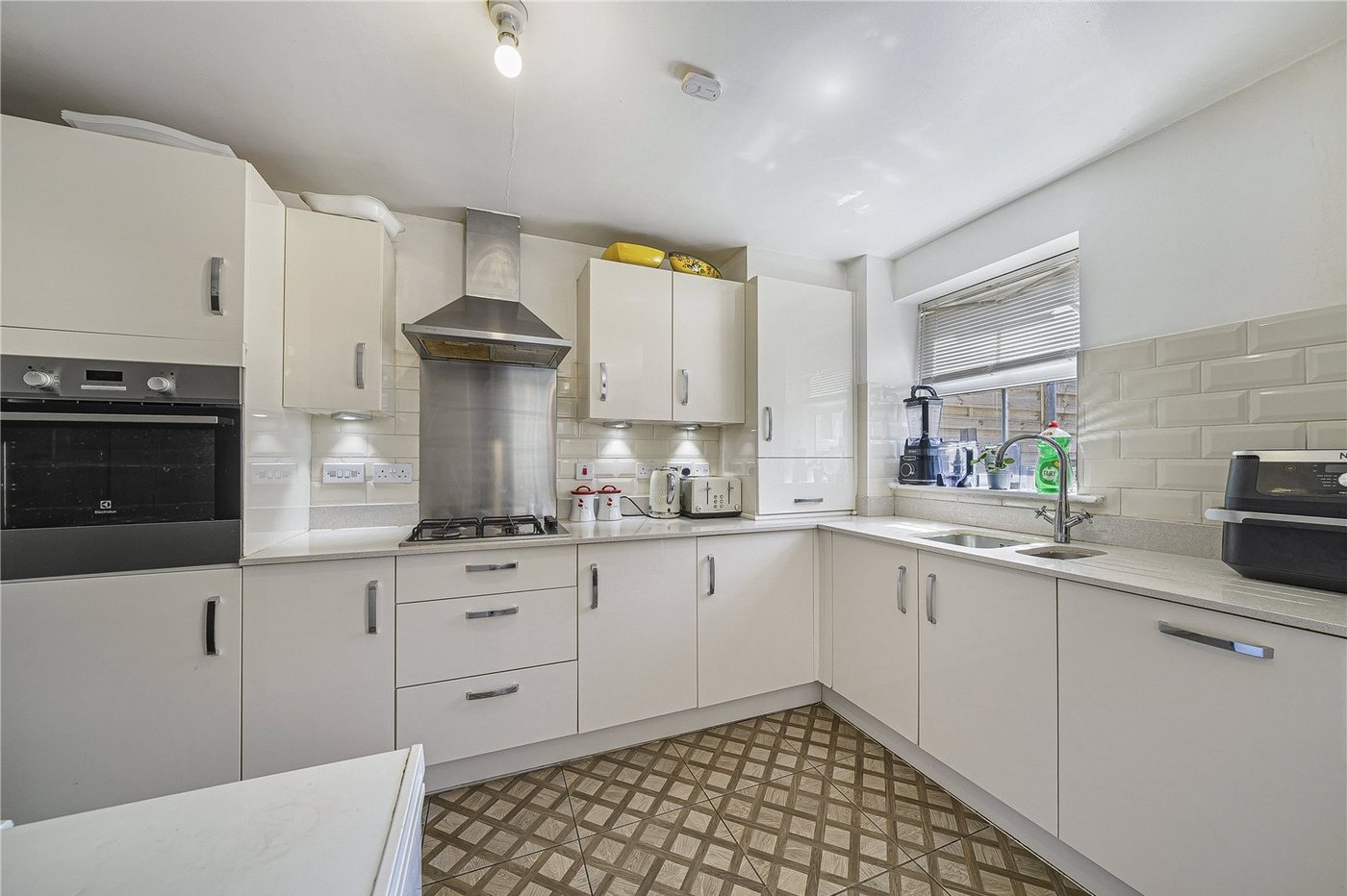 4 bedroom house for sale in Dartford | Robinson Jackson
