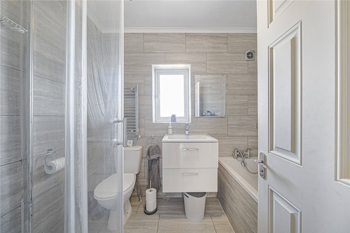 5 bedroom house for sale in Dartford | Robinson Jackson